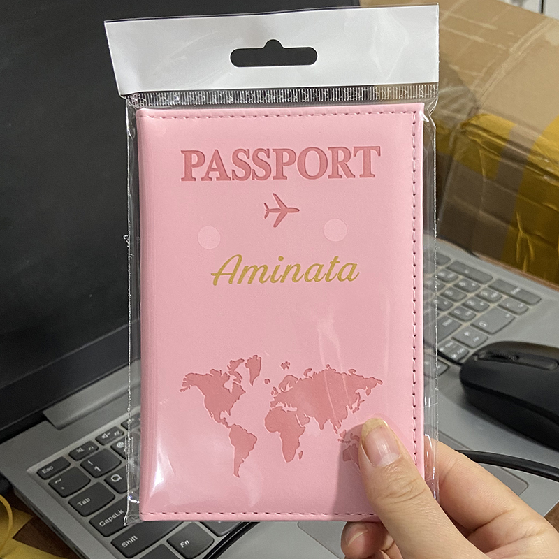 Custom Gold Color Name on Pass - đánh giá và giá Leather Passport Cover